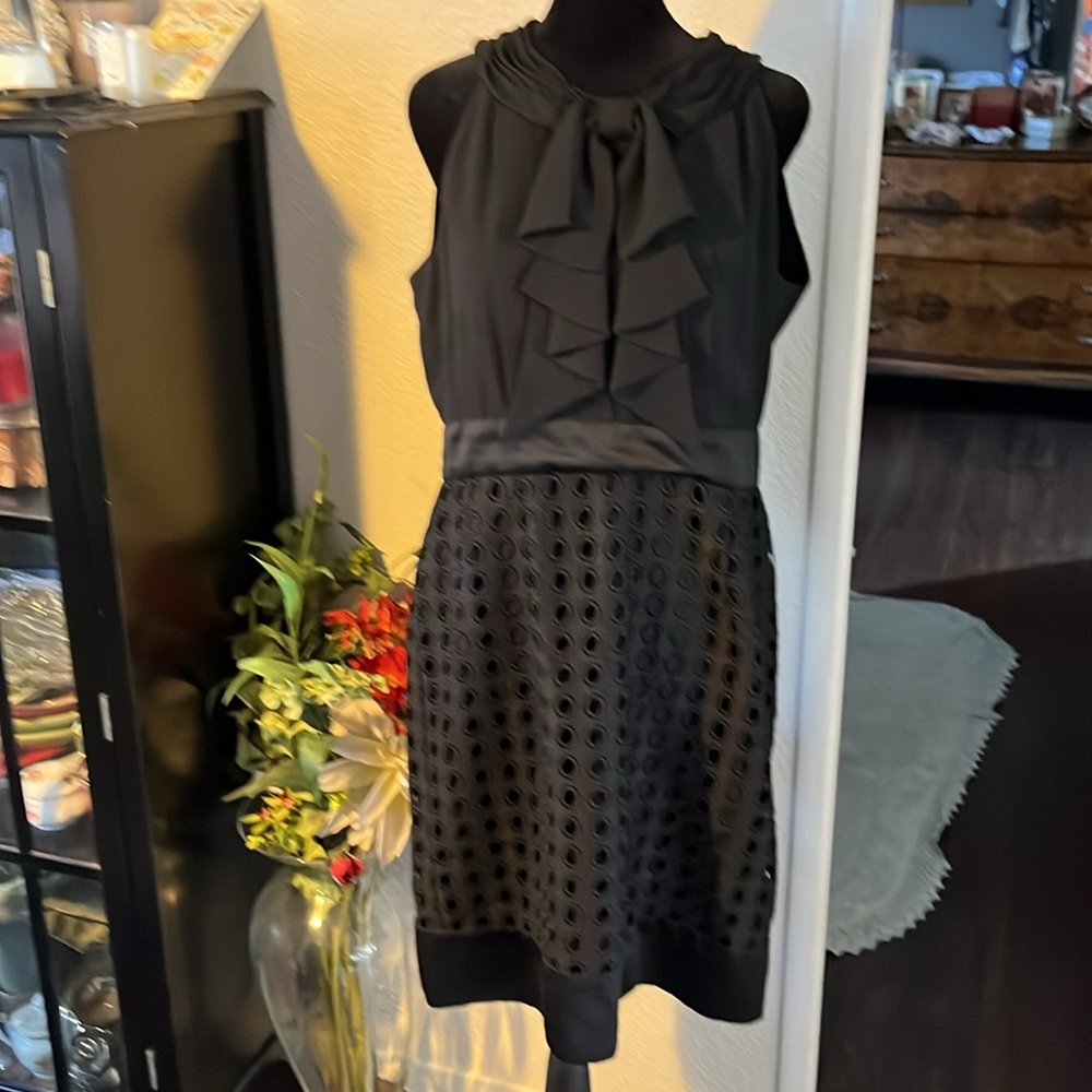 Anne Klein, beautiful, layered lace and ruffle dress. There is no size. Vintage